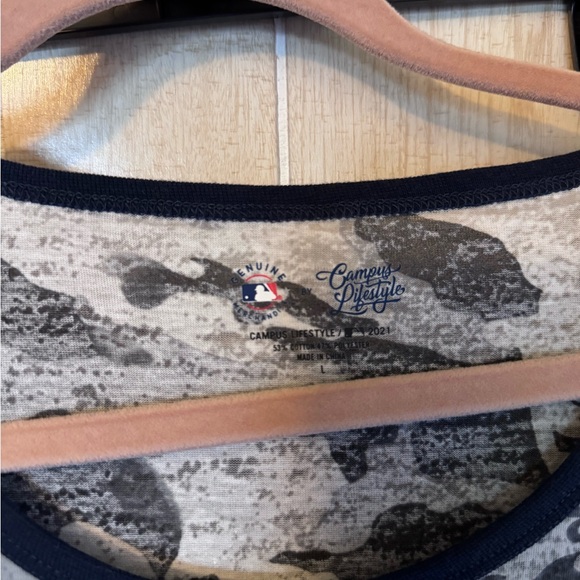 Rays Camouflage T-Shirt - Picture 3 of 3